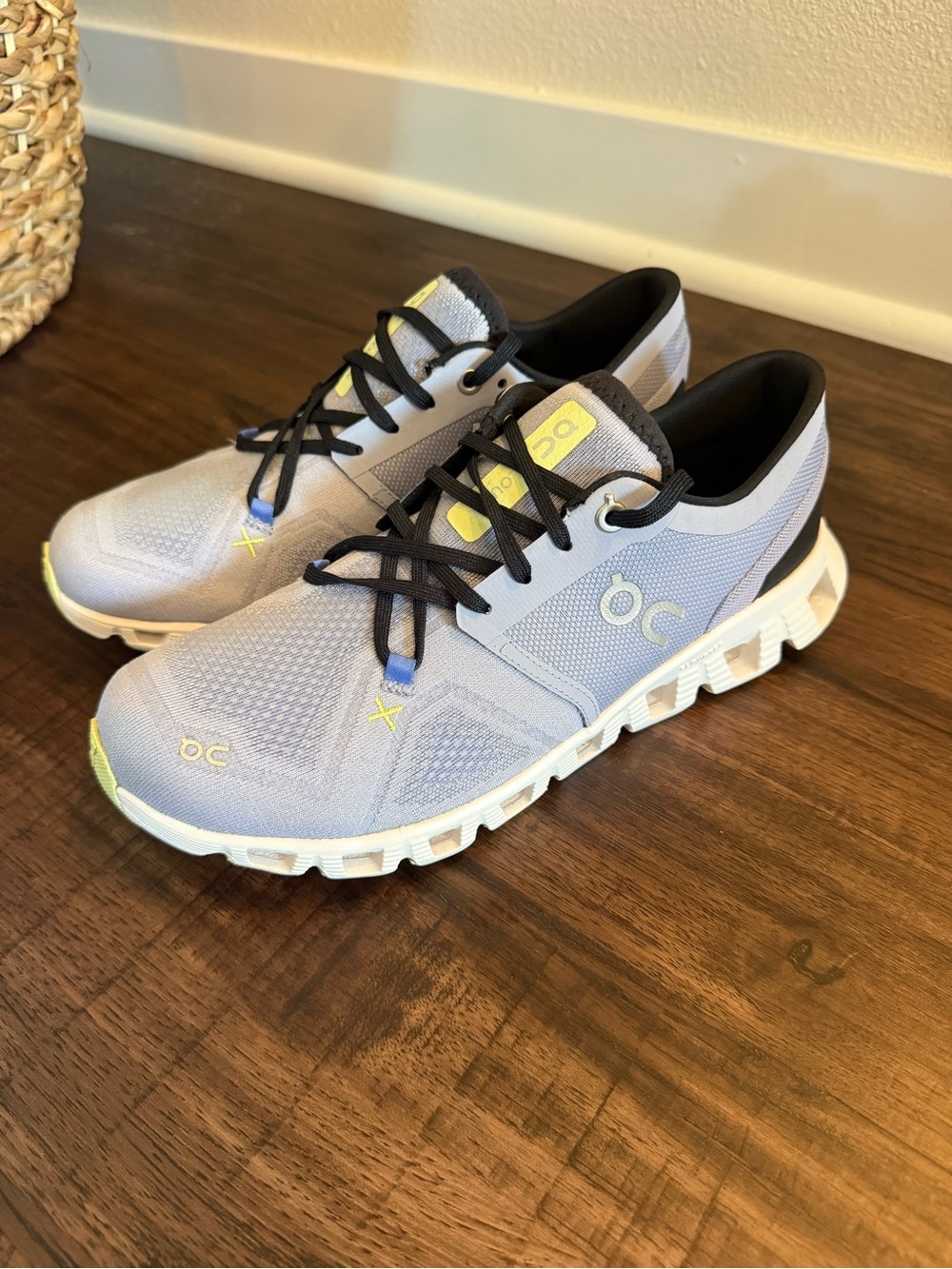 On Cloud X 3 Women’s 8.5 Nimbus White Running Training Shoes
